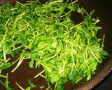 豆苗のピリ辛ニンニク炒め作り方3写真