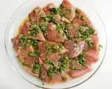 鰹のにら醤油漬け丼作り方1写真