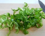 ピーマンとわかめの炒め煮作り方1写真