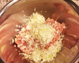 鶏挽肉と納豆の揚げ餃子作り方2写真