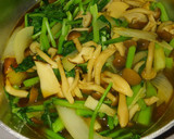 和食に♪小松菜ときのこと蒟蒻 ツナの煮物作り方6写真