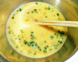 だしで旨味UP！ザーサイのだし巻き卵焼き作り方2写真