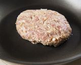 カロリー控えめ！ エノキ入りハンバーグ作り方5写真