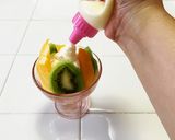 【ふりふりクリーム】フルーツパフェ作り方11写真