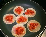 お酒のおつまみ❤餃子の皮で即席ピザ作り方5写真