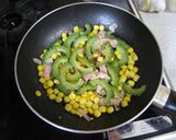 ゴーヤとコーンとベーコンのバター醤油作り方3写真