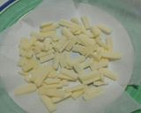 超簡単!とろけるチーズバジルのせ♪作り方1写真