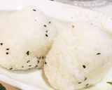 夏休みの朝ごはん*白だし醤油のお握り作り方1写真