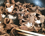 柔らかおいしい！牛肉のしょうが焼き♡作り方2写真