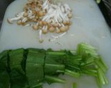 おぼろ豆腐とブナシメジの汁物作り方1写真