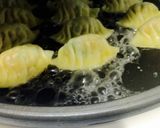 定番‼︎ジューシーな羽根つき餃子作り方10写真