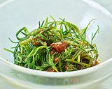 おかひじきとチーズのしそみそ和え作り方2写真