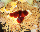 卵焼きを具材に　揚げ玉入り焼きそば作り方10写真