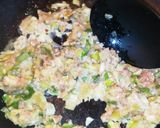餃子のタネが余ったら！餃子チャーハン☆作り方2写真