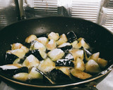 揚げ茄子と豚肉のサクとろ煮込み作り方6写真
