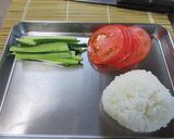 トマトときゅうりのサラダ感覚ロール寿司作り方1写真