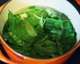天然だしパックで作る モロヘイヤの味噌汁作り方3写真