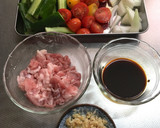 きゅうりとプチトマト、豚肉の黒酢炒め作り方3写真