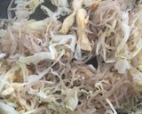 糸こんにゃくでパラッと☆ヘルシー焼きそば作り方4写真