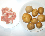 揚げじゃがいもの肉じゃが♪簡単基本煮物作り方1写真