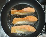 鮭のムニエル♪クリームマスタードソース作り方4写真