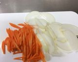 モヤシと挽肉のカレーうどん作り方1写真