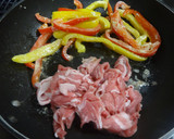パプリカと豚肉とシメジのマヨポン炒め作り方3写真