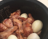 炊飯器で簡単♪手羽と卵の甘辛煮作り方1写真