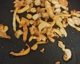 鳥皮☆ピーナツ醤油☆おつまみ作り方2写真