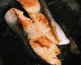 サーモンのバターオイスターソース炒め作り方1写真
