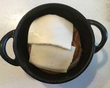 ココット鍋で1人分ベーコンエッグカップ作り方5写真