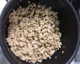 生姜風味の鶏そぼろ＊炒り卵の二色丼作り方3写真