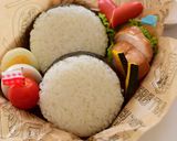 【キャラ弁】ベイマックスのおにぎり弁当作り方1写真