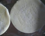 餃子の皮で作る♥パリパリのピザ♥作り方1写真