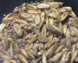 ごぼうとひき肉の甘辛炒め作り方2写真