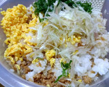 鶏そぼろとみょうがと大葉のまぜご飯作り方6写真