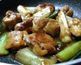 鶏もも肉とねぎのガーリックバター醤油炒め作り方5写真