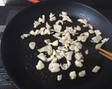 鶏皮焼き飯（ズボラ用）作り方2写真