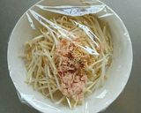 レンジで簡単☆ご飯のお供に・無限もやし。作り方1写真