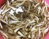 ☆旨し 糸こんにゃく入きんぴらごぼう☆作り方1写真