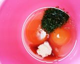 冷めても美味しいカニカマの彩り卵焼き♡作り方1写真