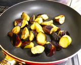 甘辛＆ヘルシー！なすと木綿豆腐の照り焼き作り方5写真
