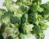 野菜の味を生かして！塩ブロッコリー☆作り方1写真