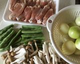 丸投げチキンリブとペコロスのトマト煮込み作り方1写真