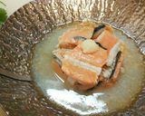 【男の料理】鮭の中骨缶でパクチー鍋作り方2写真