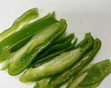 魚肉ソーセージ☆ナポリタン風ソテー作り方1写真