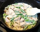 鶏としめじとオクラの生クリーム仕立て作り方7写真