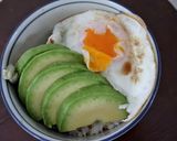昼夕コクあり♪アボカド焼きなす目玉焼き丼作り方5写真