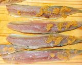 秋刀魚の梅しそロールにんにく揚げ作り方6写真