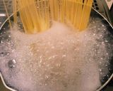 【簡単】海外在住一人暮らし☆味噌ラーメン作り方1写真